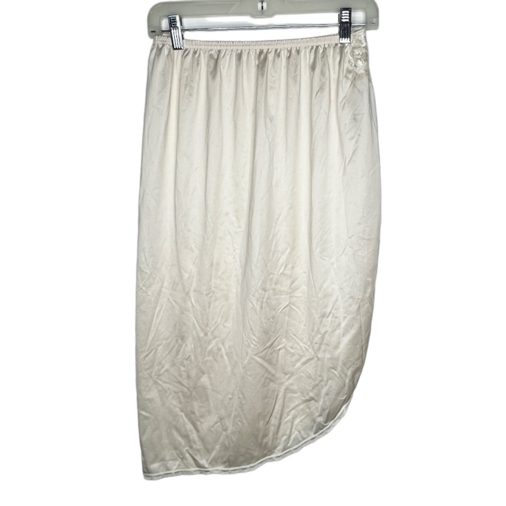 Vintage‎ Vanity Fair Nylon Slip